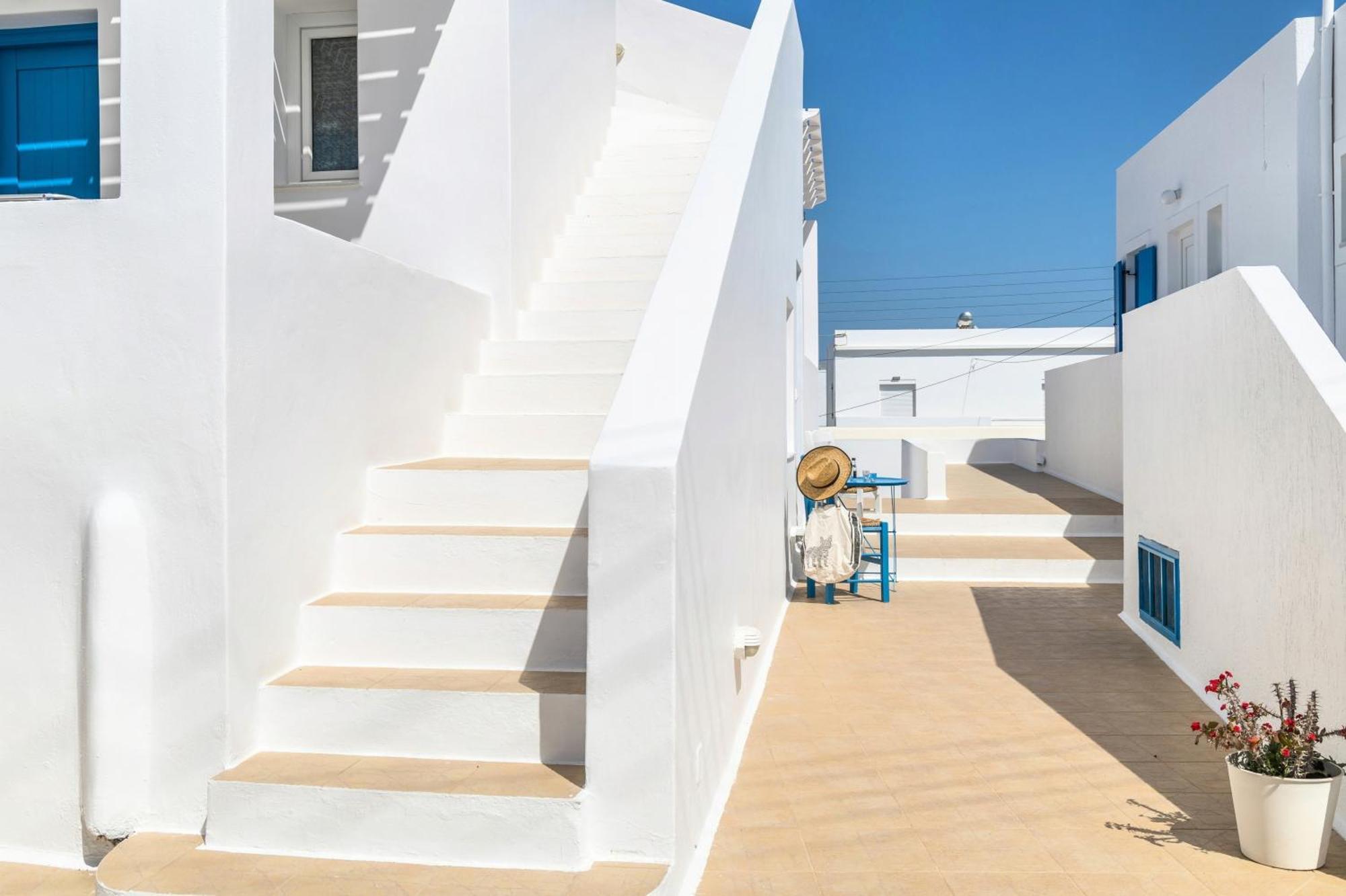 Livanios Studios Adamantas  Exteriér fotografie